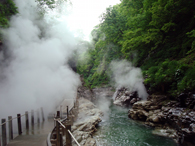 Webの駅ゆざわ--秋田県湯沢市地域情報動画配信サイト(観光情報)--湯沢の見どころ--皆瀬・小安エリア--小安峡大噴湯