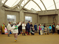 Webの駅ゆざわ--秋田県湯沢市地域情報動画配信サイト(観光情報)--湯沢の見どころ--湯沢駅周辺エリア--湯沢市凧あげ大会