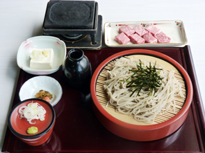 Webの駅ゆざわ--秋田県湯沢市地域情報動画配信サイト(観光情報)--湯沢で食べる--和食--かえで庵